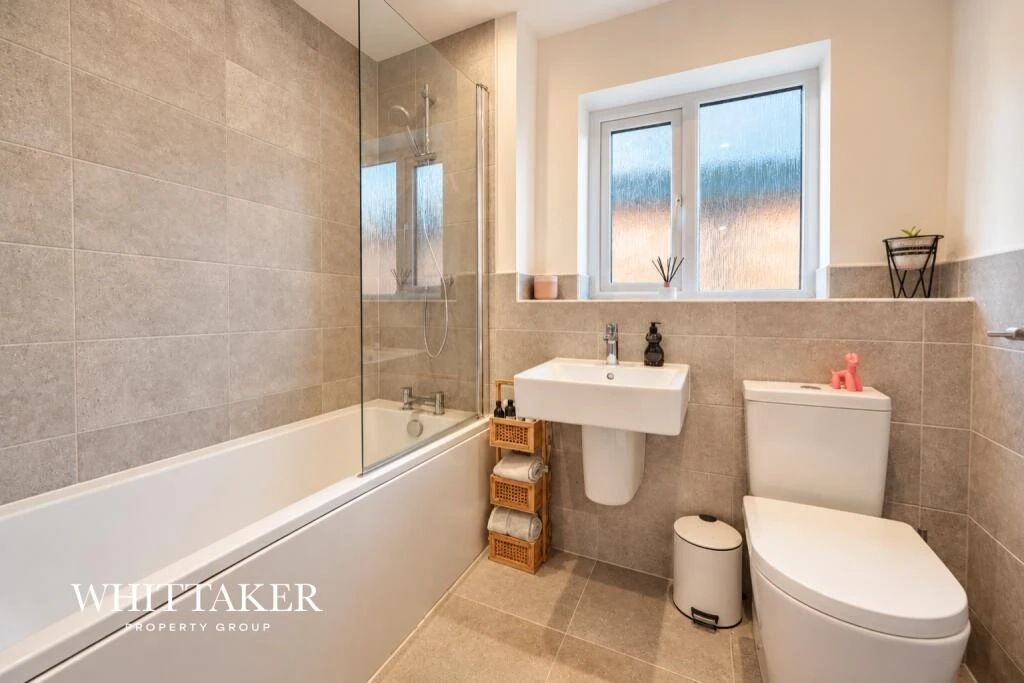 Dataller Drive gallery photo 18