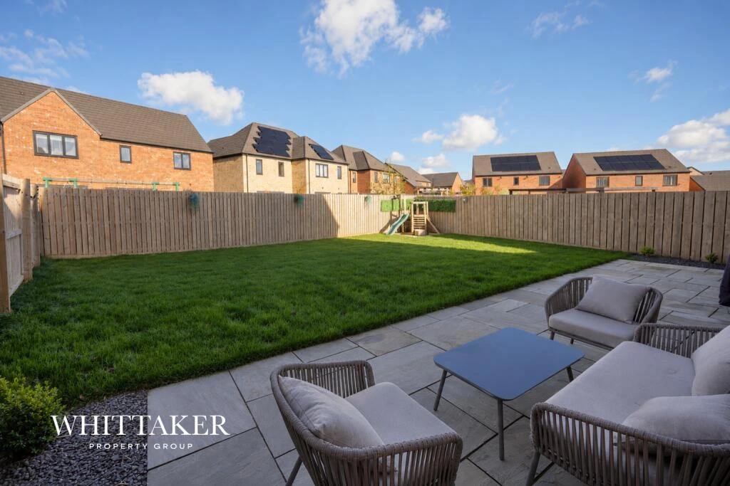 Dataller Drive gallery photo 20